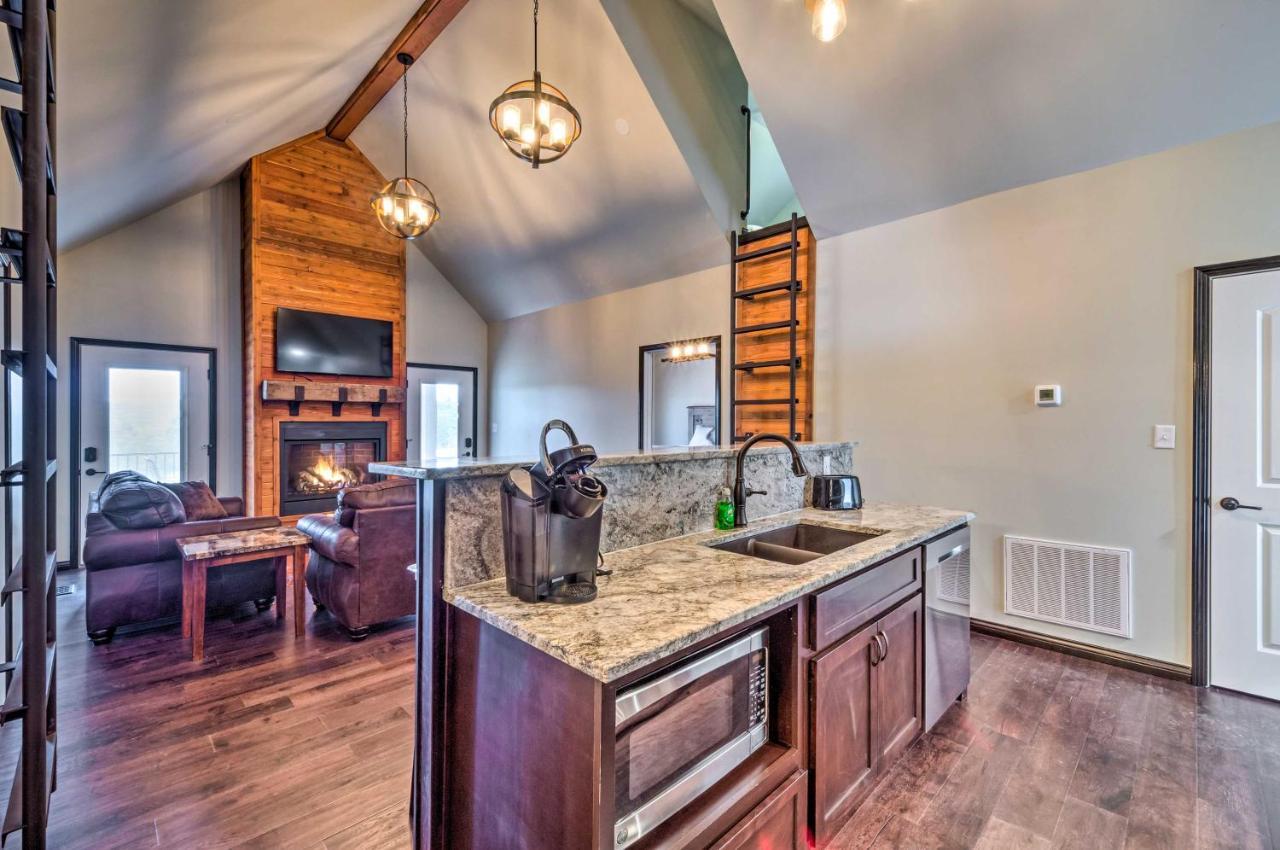 Tranquility Lake Getaway With Hot Tub On 27 Acres! Columbia Exterior photo