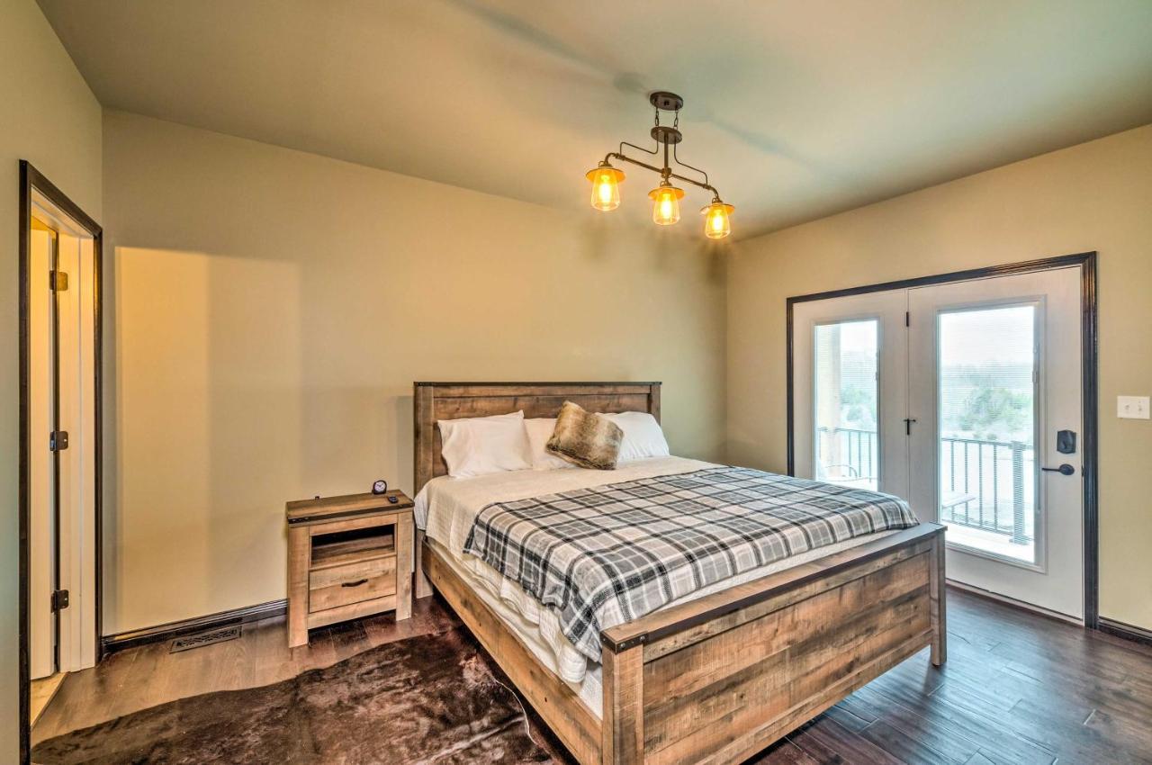 Tranquility Lake Getaway With Hot Tub On 27 Acres! Columbia Exterior photo